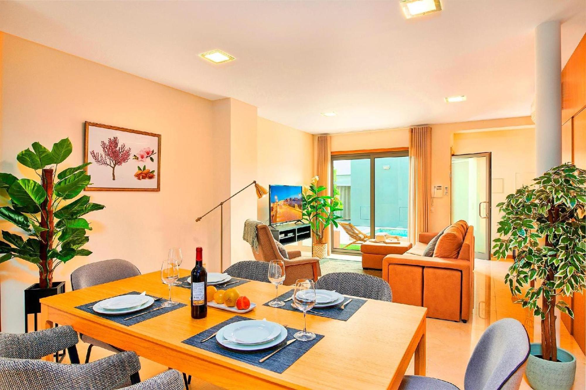 Executive Townhouse, Tavira Centre, Shared Pool Villa Bagian luar foto